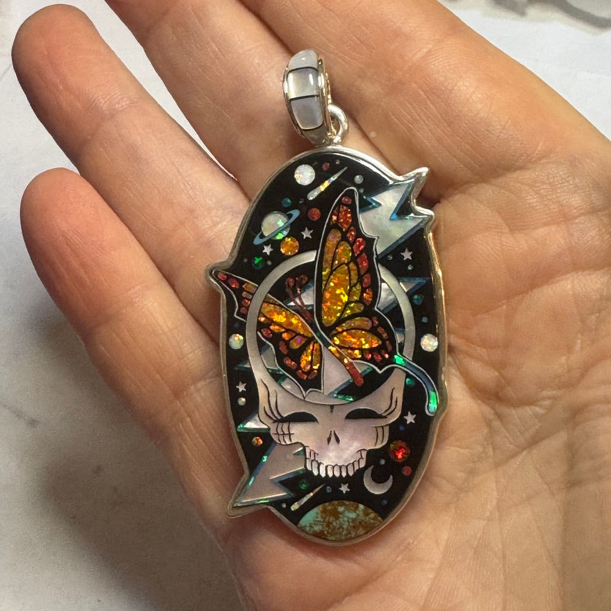 Butterfly & Bolt Stealie